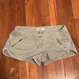 Hollister Green Low Rise Shorts